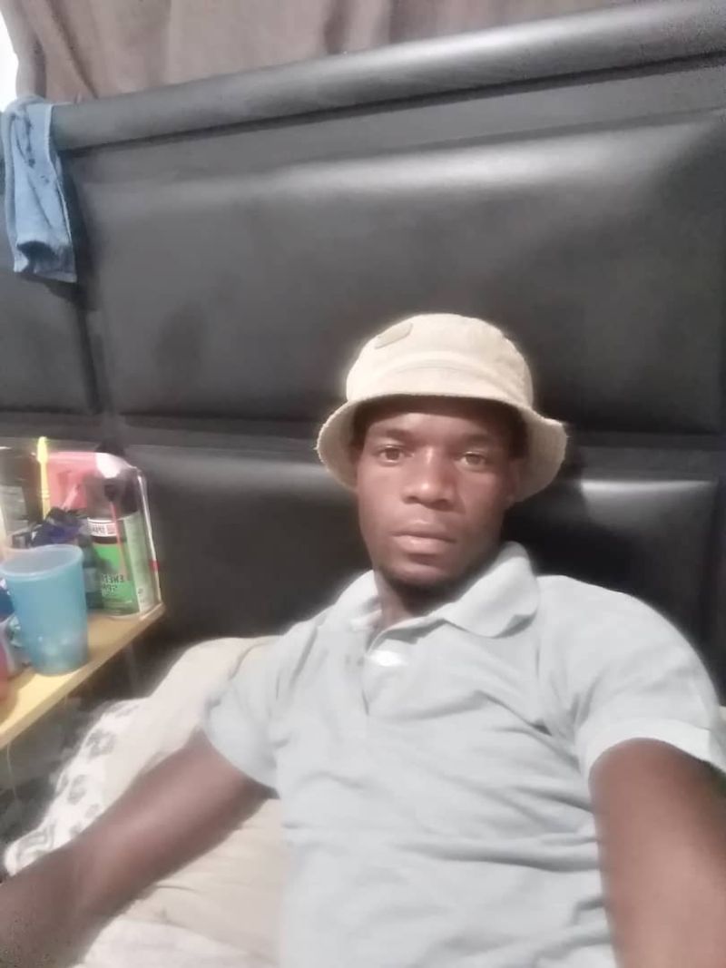 Simmz01 Simmz01